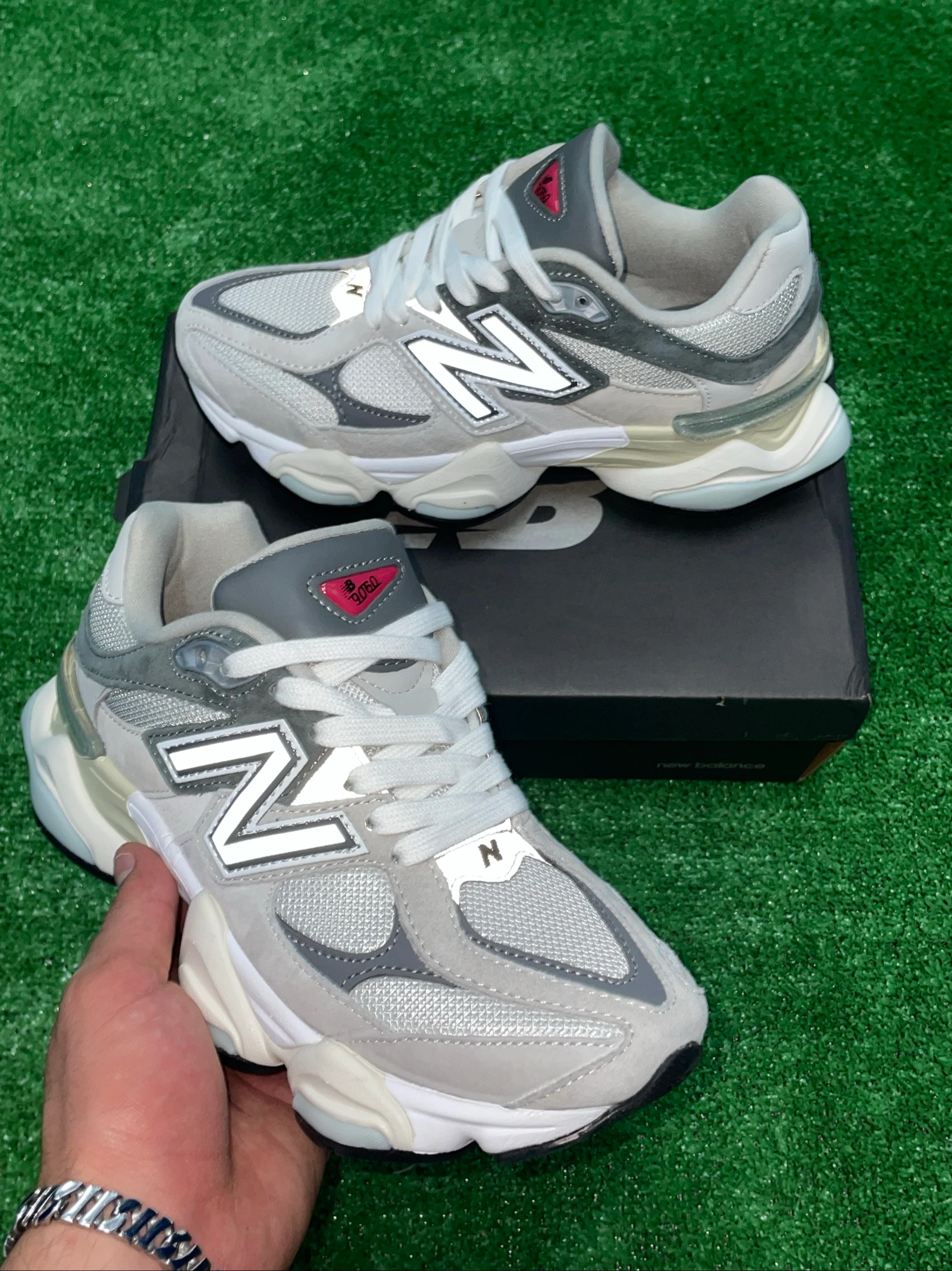 Tênis New Balance 9060 – photo 7